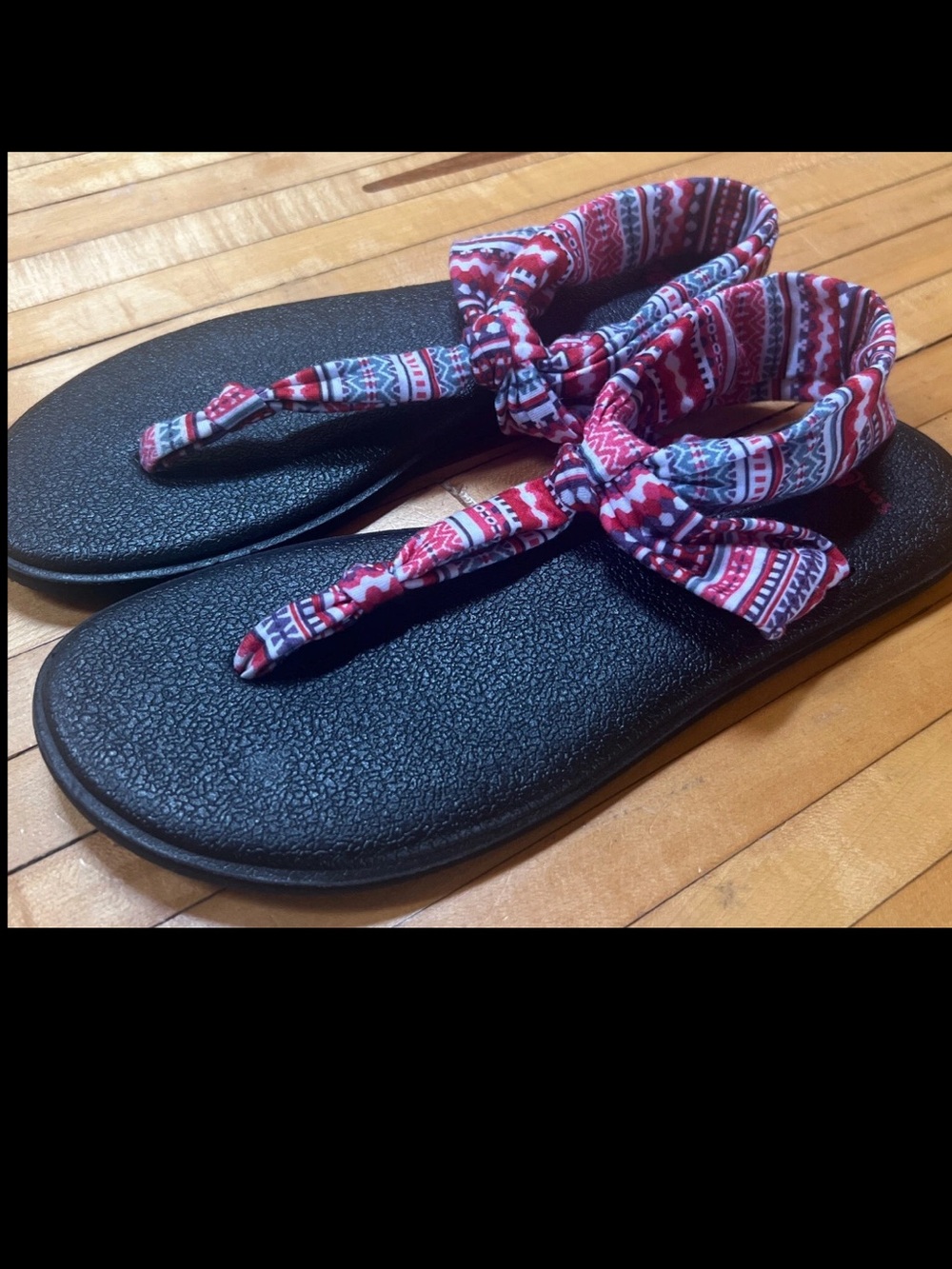 SANUK Red/White Aztec Sling Yoga Mat Sandals Flip Flops US 9 EUC